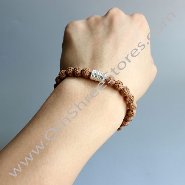 Maa, Gold Finish Rudraksha Bracelet for Men -PAL001BMB – www.soosi.co.in